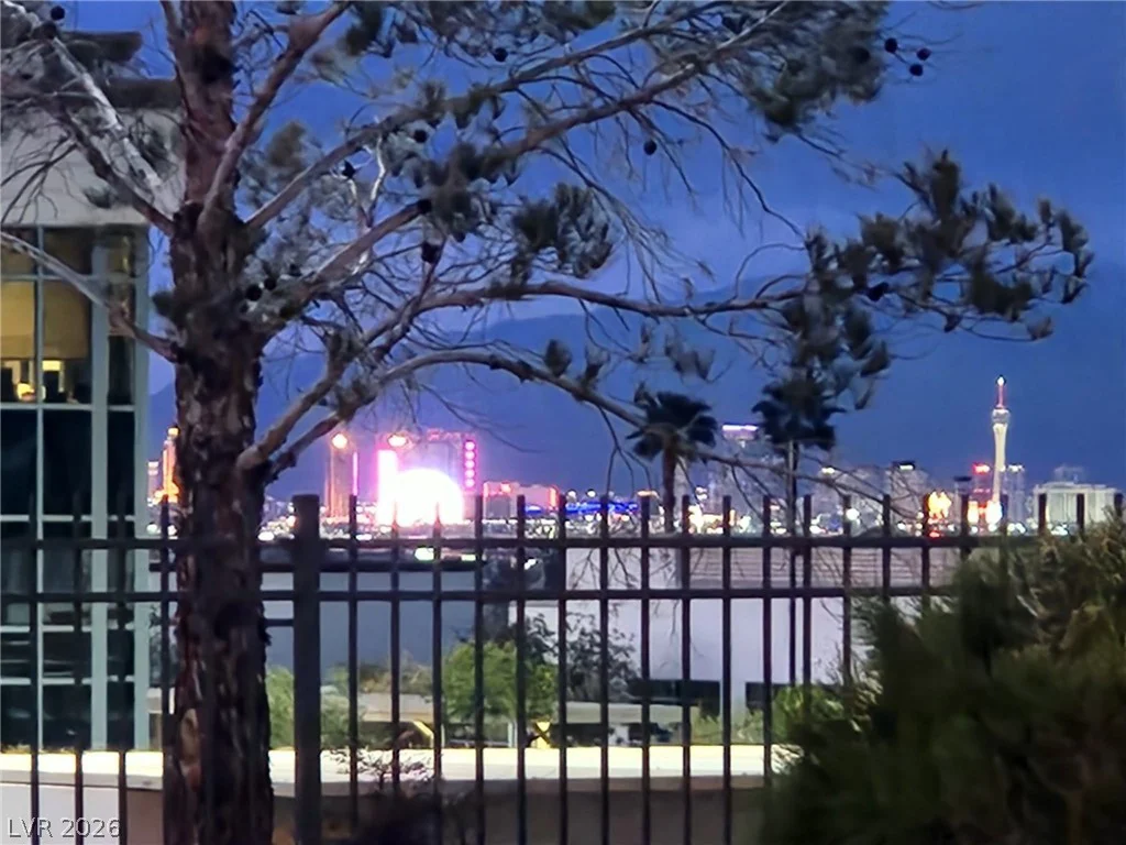 950 Seven Hills, Henderson, NV 89052