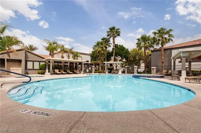 950 Seven Hills, Henderson, NV 89052