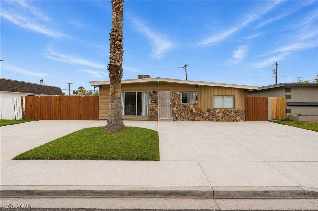 237 Wisteria, Las Vegas, NV 89107