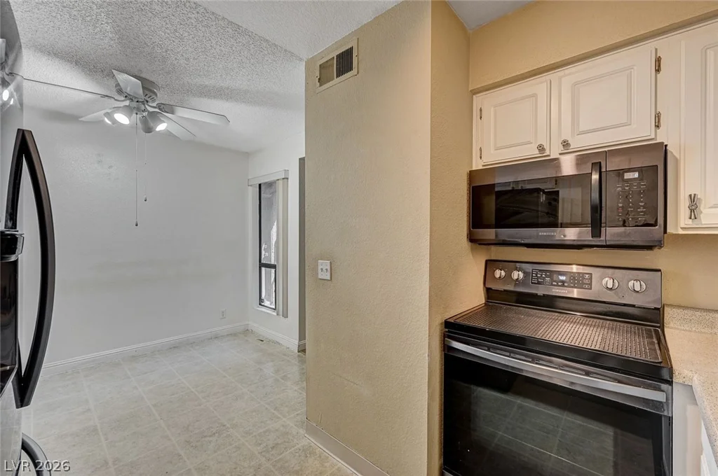 3151 Soaring Gulls, Las Vegas, NV 89128
