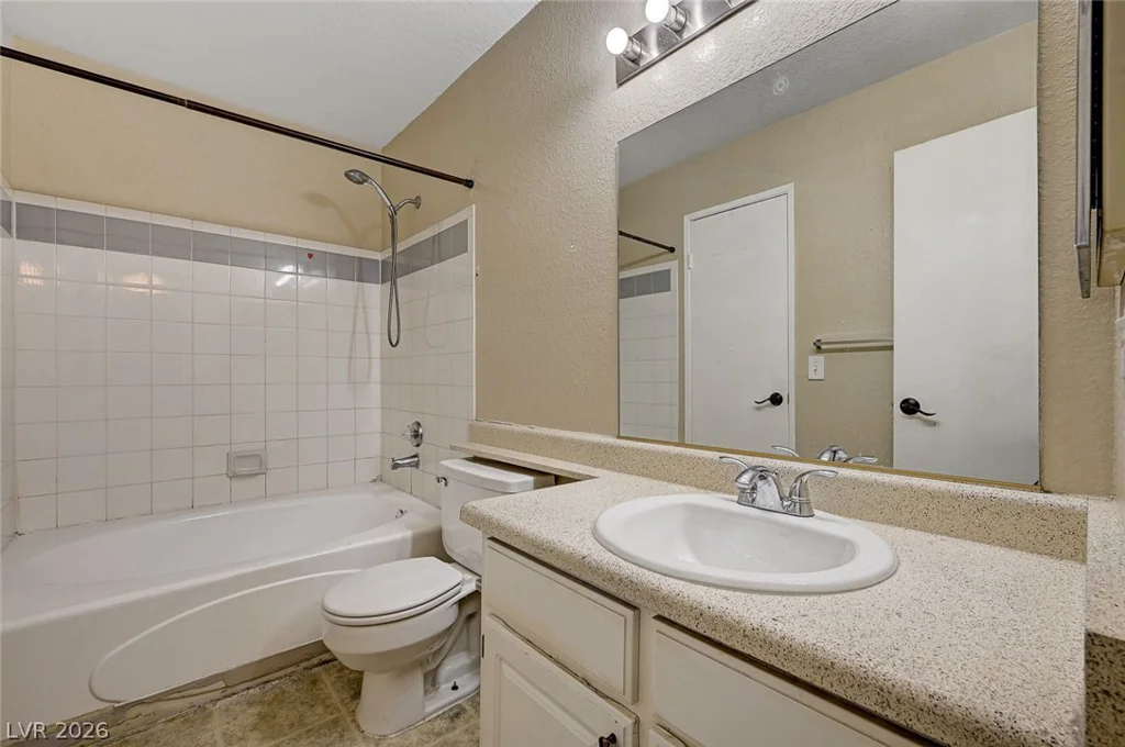 3151 Soaring Gulls, Las Vegas, NV 89128