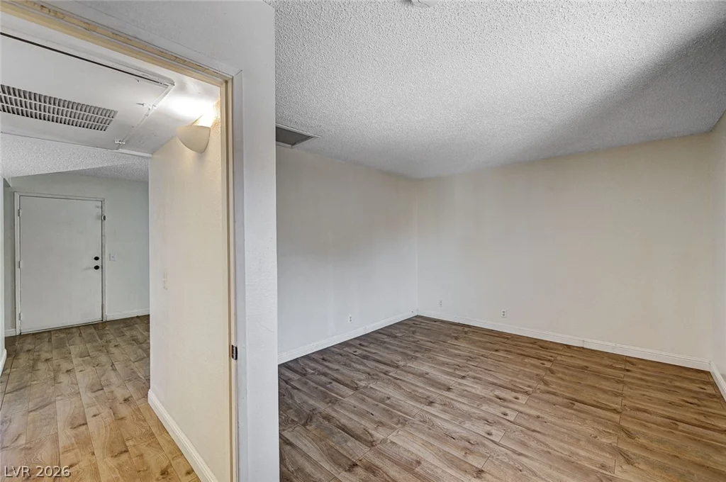3151 Soaring Gulls, Las Vegas, NV 89128