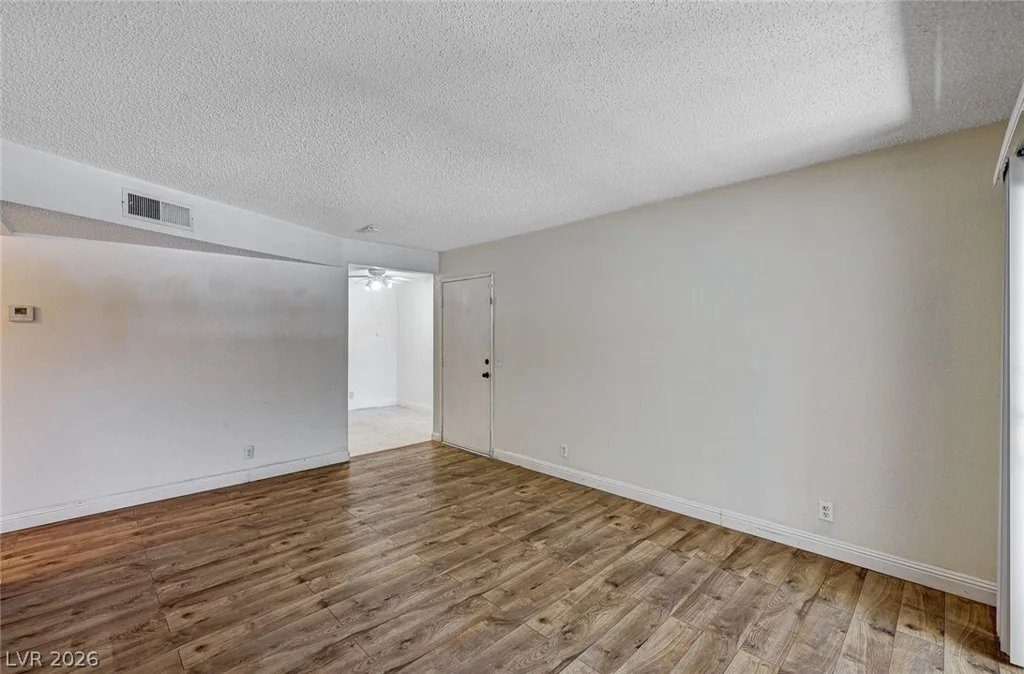 3151 Soaring Gulls, Las Vegas, NV 89128