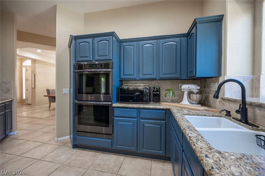 7000 Longley, Las Vegas, NV 89131