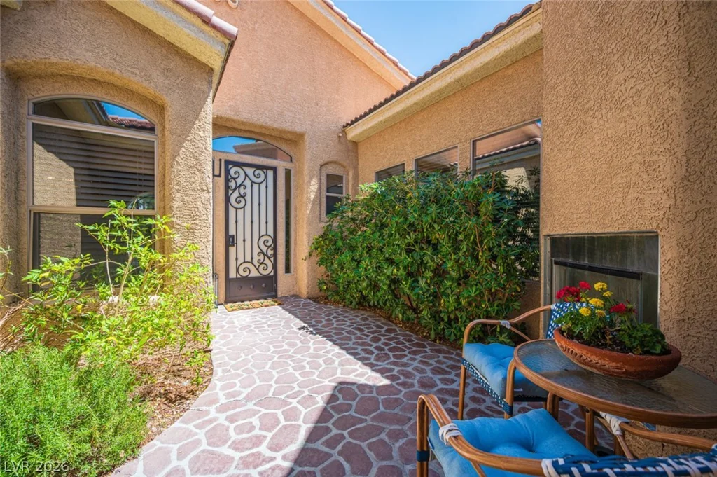 7000 Longley, Las Vegas, NV 89131
