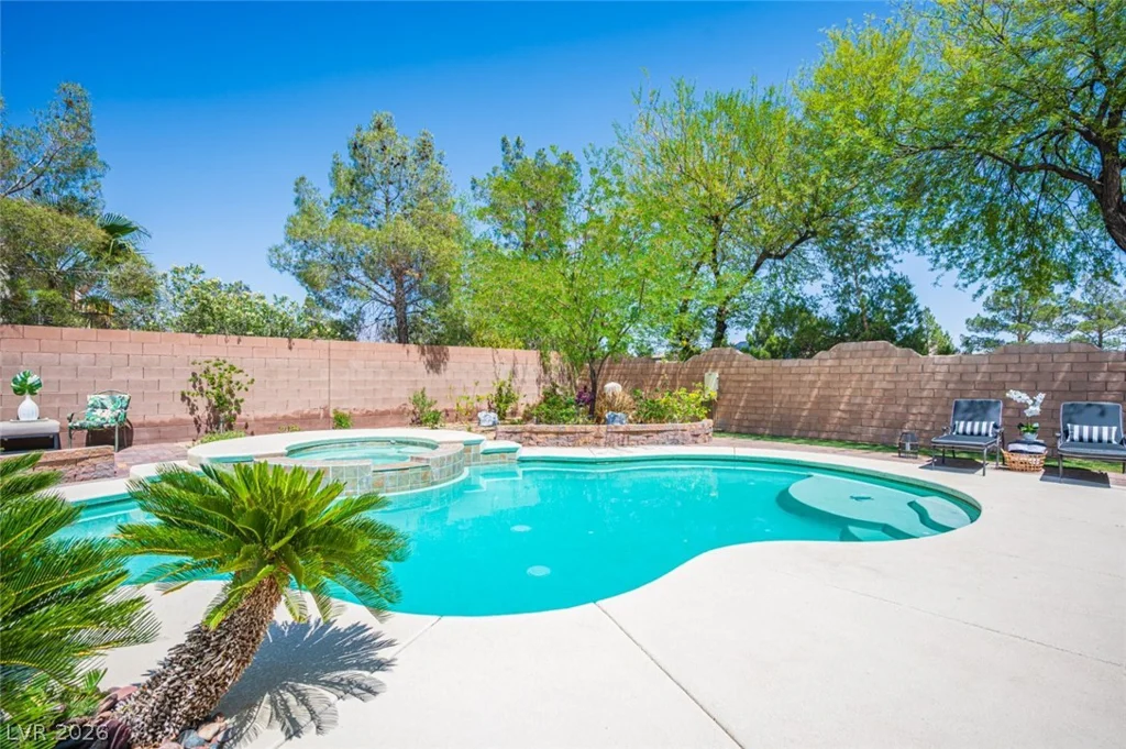 7000 Longley, Las Vegas, NV 89131