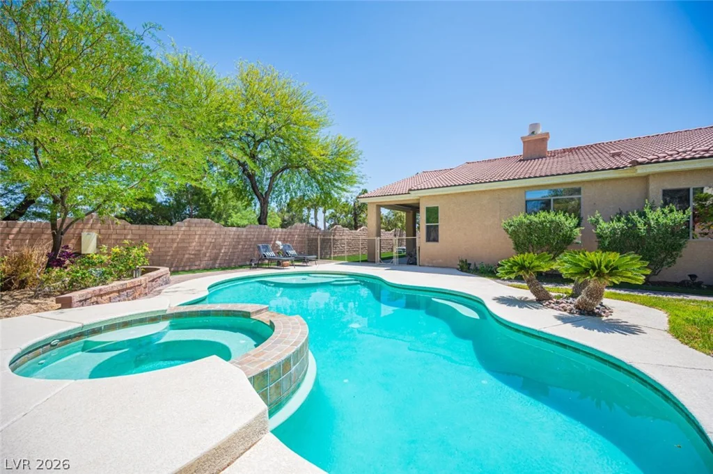 7000 Longley, Las Vegas, NV 89131