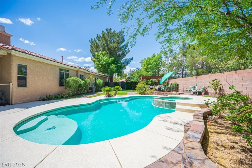 7000 Longley, Las Vegas, NV 89131