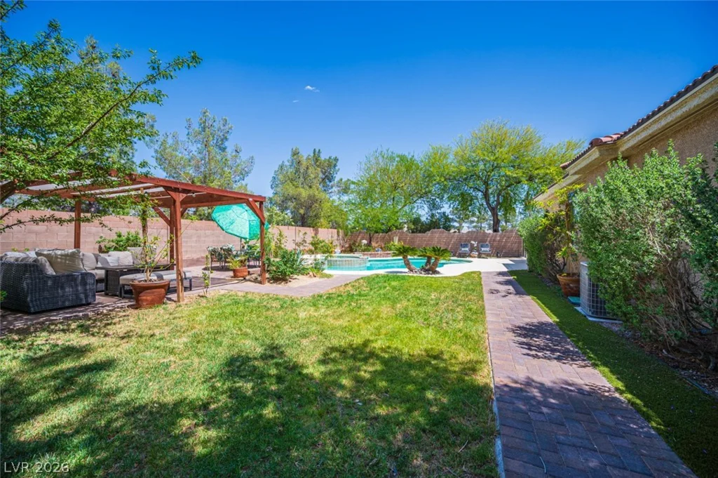 7000 Longley, Las Vegas, NV 89131