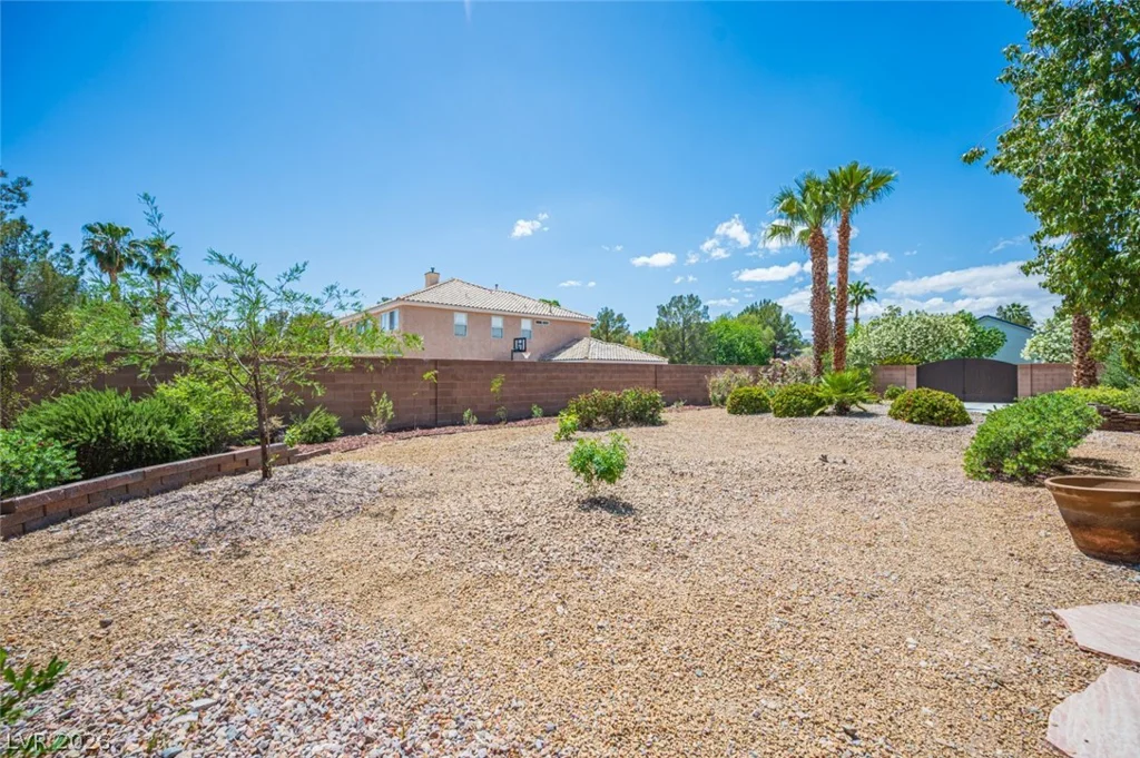 7000 Longley, Las Vegas, NV 89131