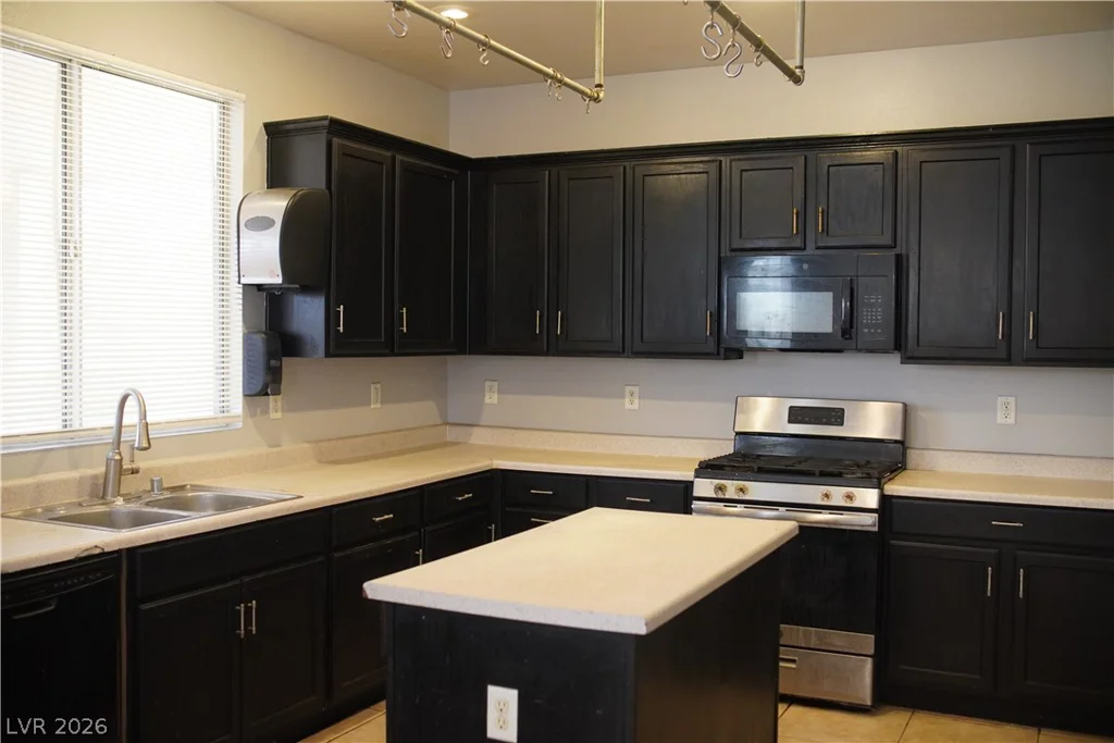 10015 San Gervasio, Las Vegas, NV 89147