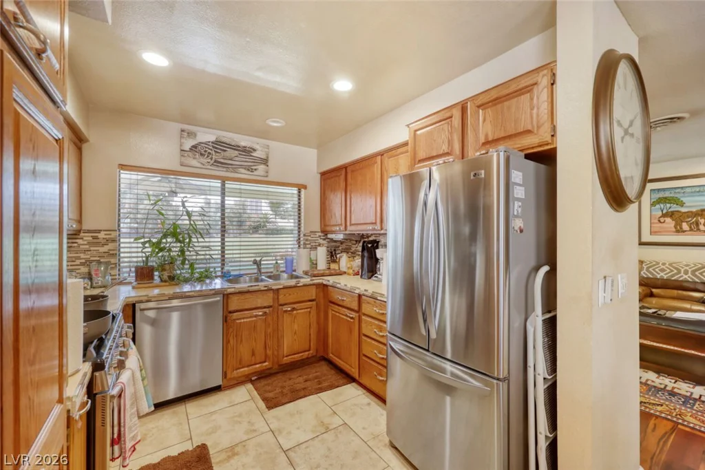 2965 Bel Air, Las Vegas, NV 89109
