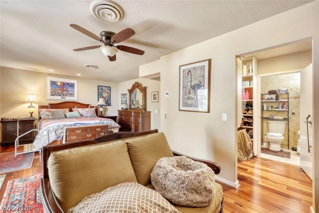 2965 Bel Air, Las Vegas, NV 89109
