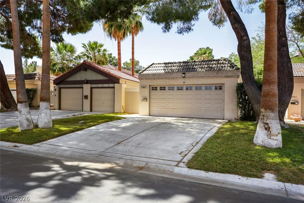 2965 Bel Air, Las Vegas, NV 89109