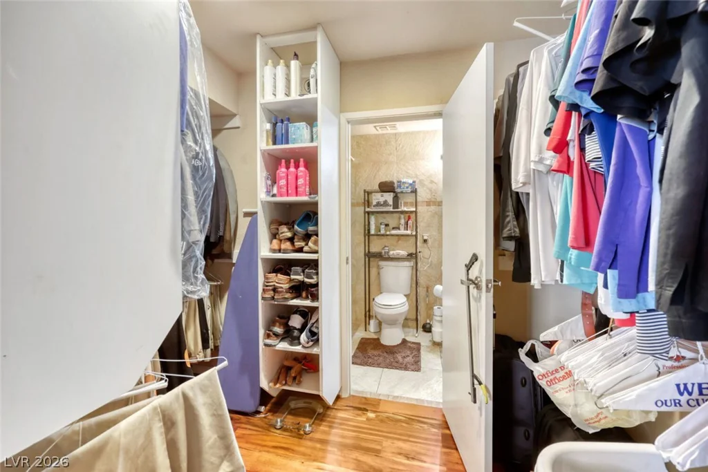 2965 Bel Air, Las Vegas, NV 89109