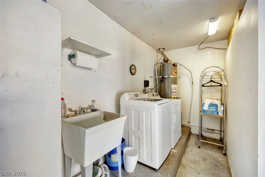 2965 Bel Air, Las Vegas, NV 89109
