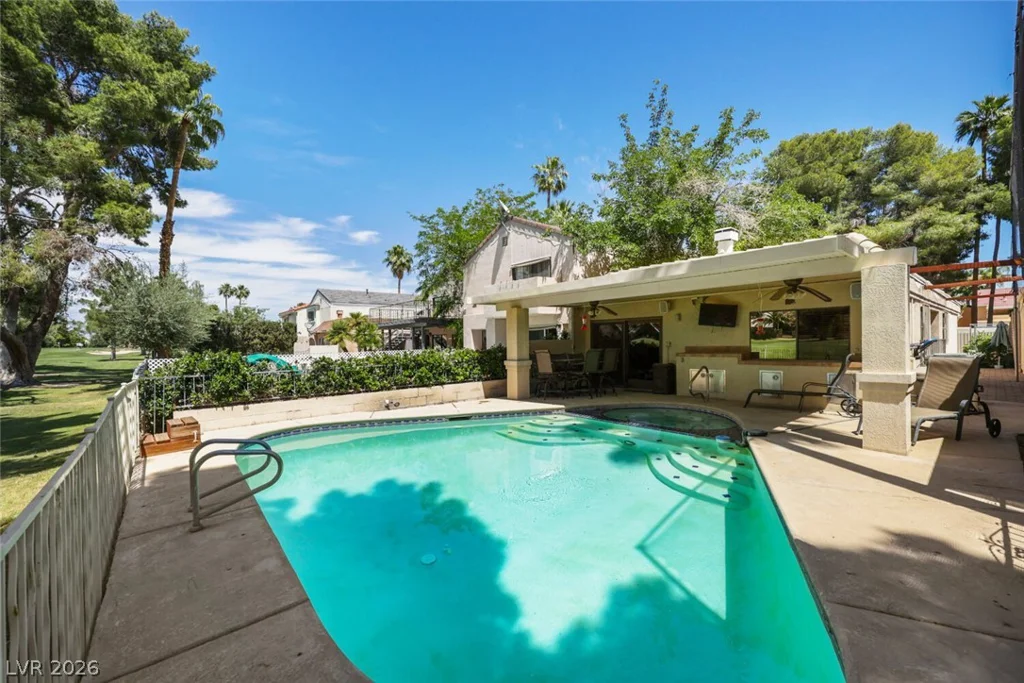 2965 Bel Air, Las Vegas, NV 89109