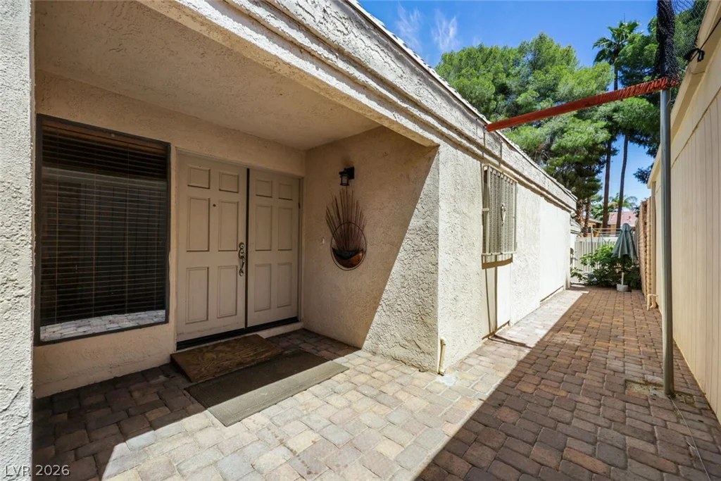 2965 Bel Air, Las Vegas, NV 89109