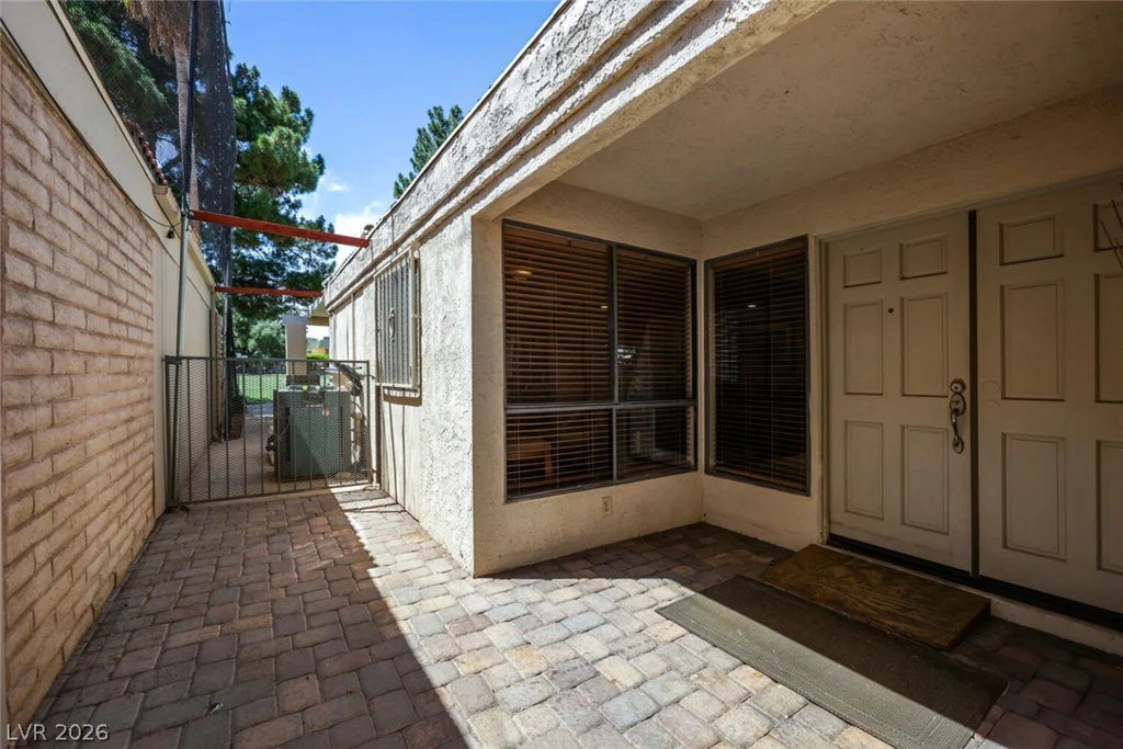 2965 Bel Air, Las Vegas, NV 89109