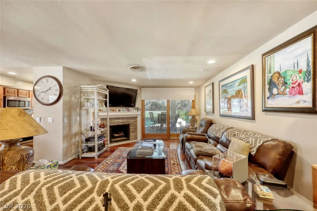 2965 Bel Air, Las Vegas, NV 89109