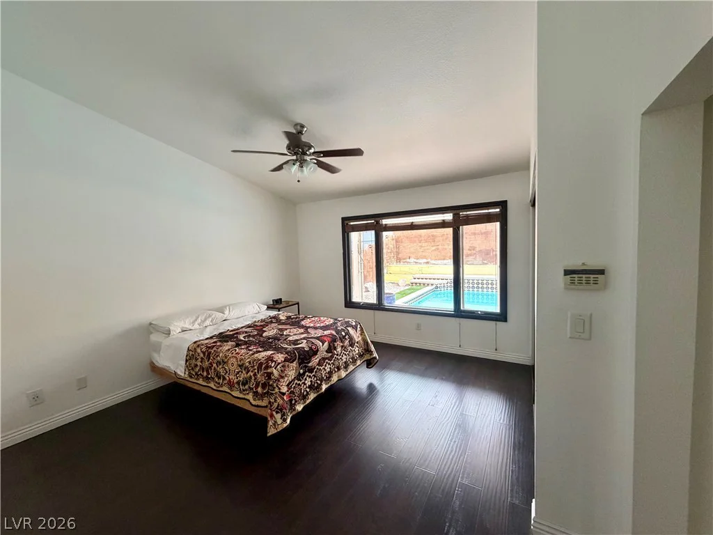4861 Torrence, Las Vegas, NV 89103