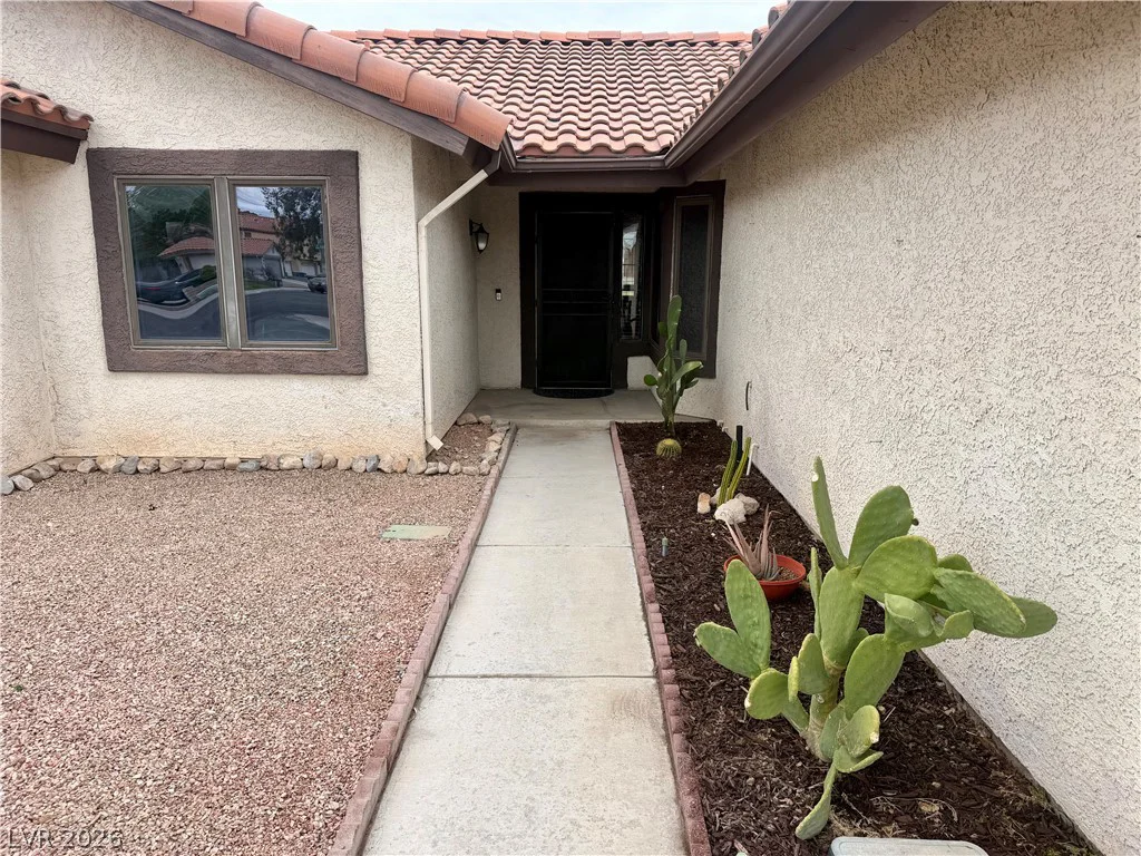 4861 Torrence, Las Vegas, NV 89103