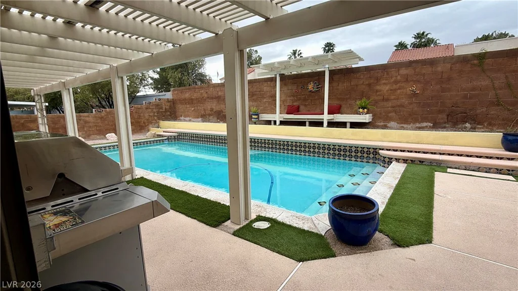 4861 Torrence, Las Vegas, NV 89103