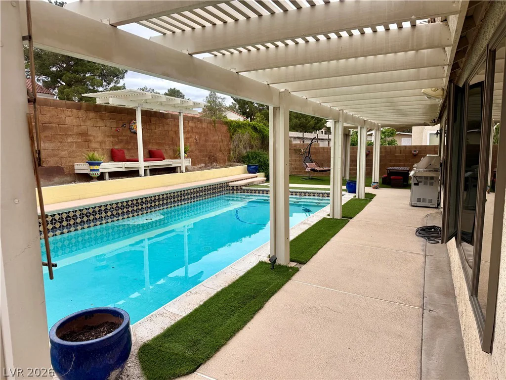 4861 Torrence, Las Vegas, NV 89103