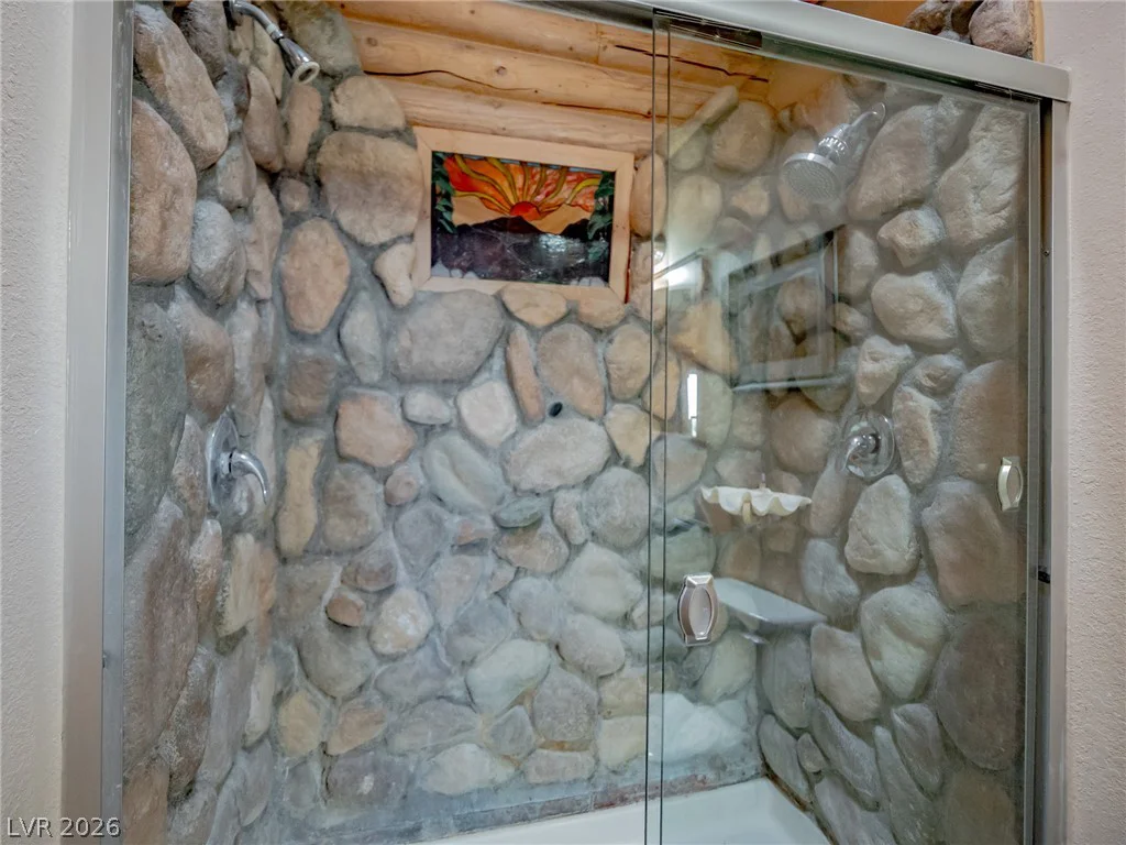 123 Sir Turner, Las Vegas, NV 89124