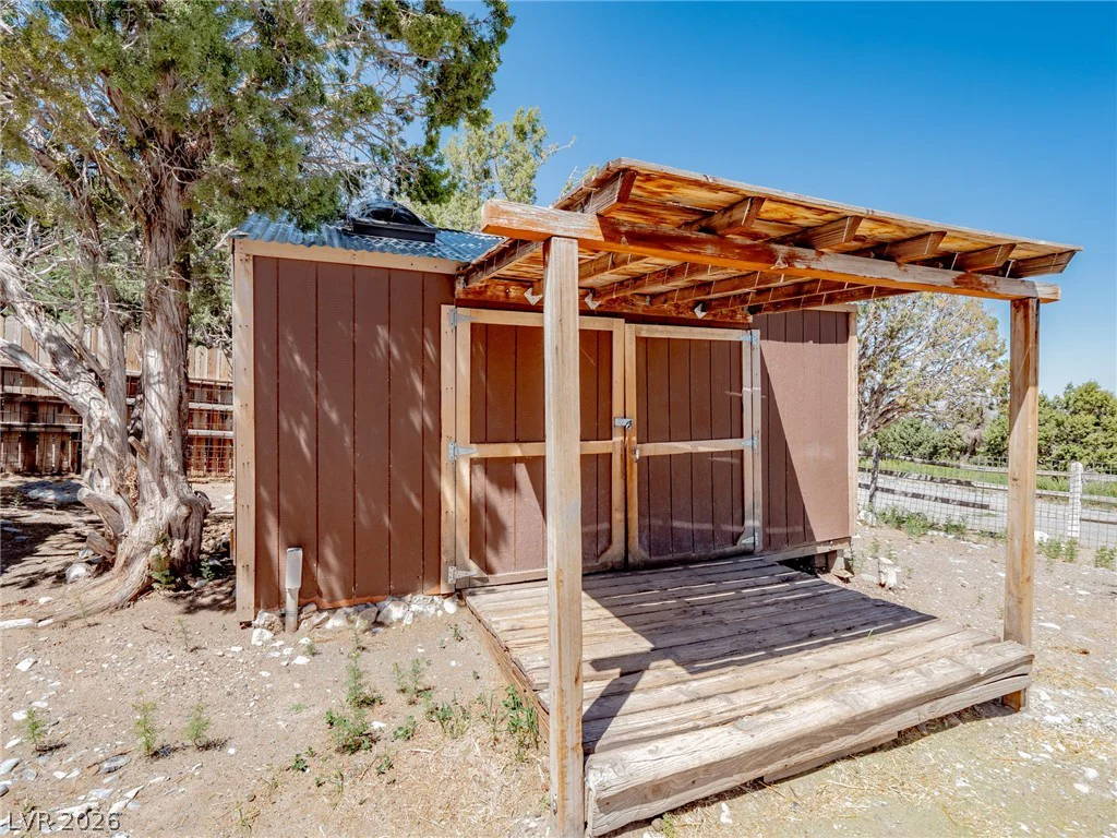 123 Sir Turner, Las Vegas, NV 89124