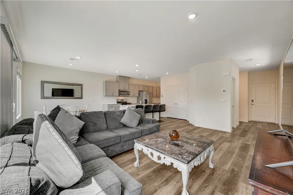 6545 Cinnamon Hazelnut, North Las Vegas, NV 89084
