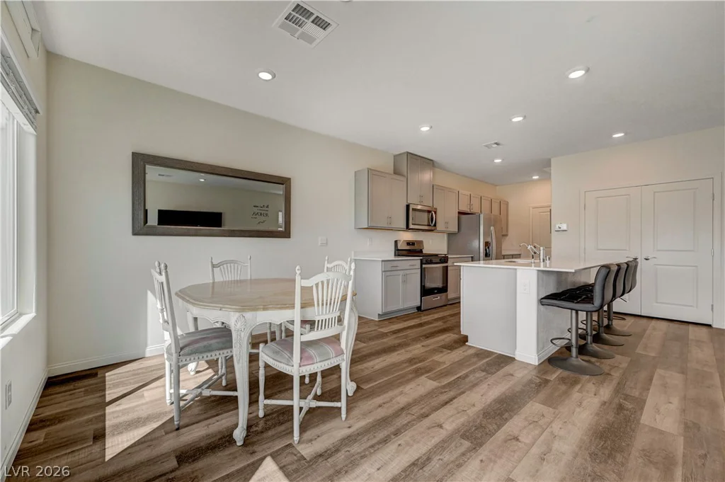 6545 Cinnamon Hazelnut, North Las Vegas, NV 89084