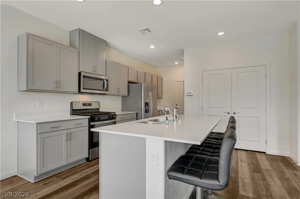 6545 Cinnamon Hazelnut, North Las Vegas, NV 89084