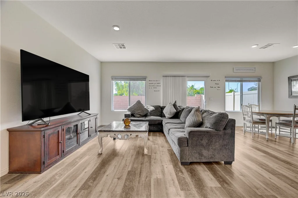6545 Cinnamon Hazelnut, North Las Vegas, NV 89084