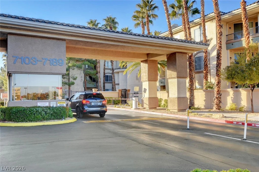 7143 Durango, Las Vegas, NV 89113