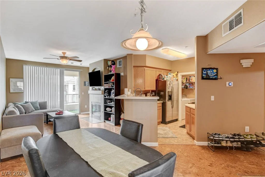 7143 Durango, Las Vegas, NV 89113