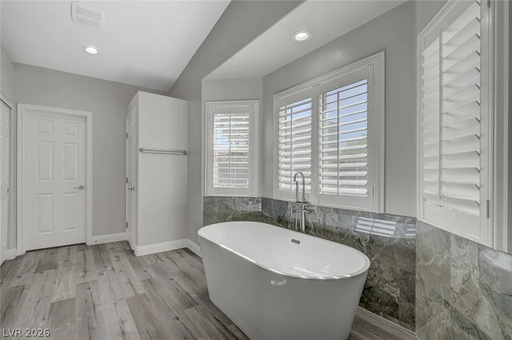 1013 Puerta Del Sol, Las Vegas, NV 89138