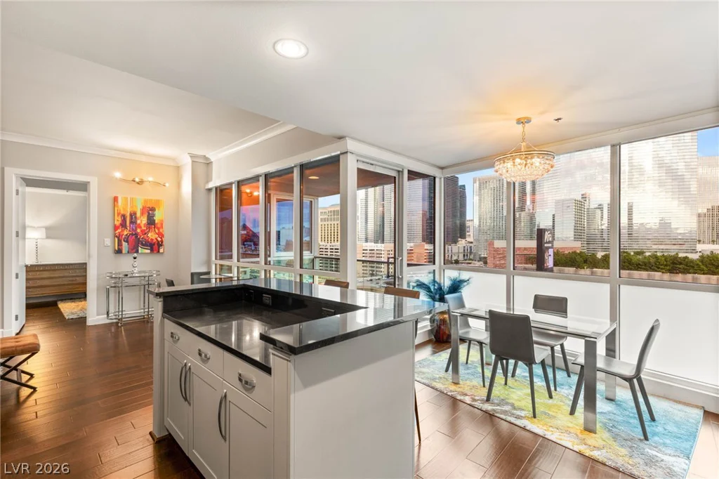 4575 Dean Martin, Las Vegas, NV 89103