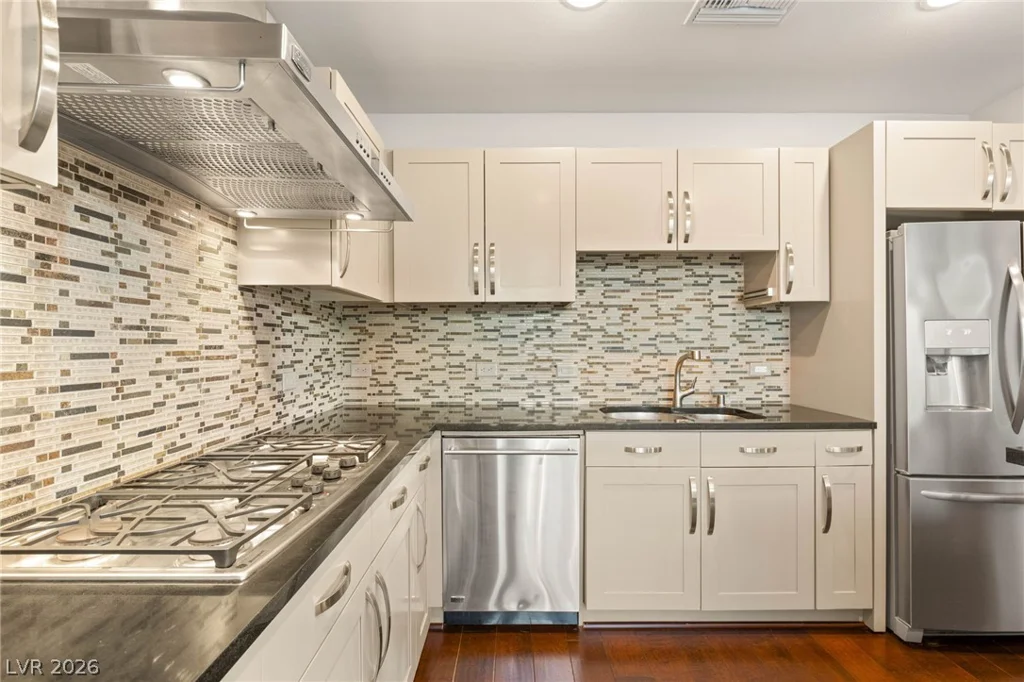 4575 Dean Martin, Las Vegas, NV 89103