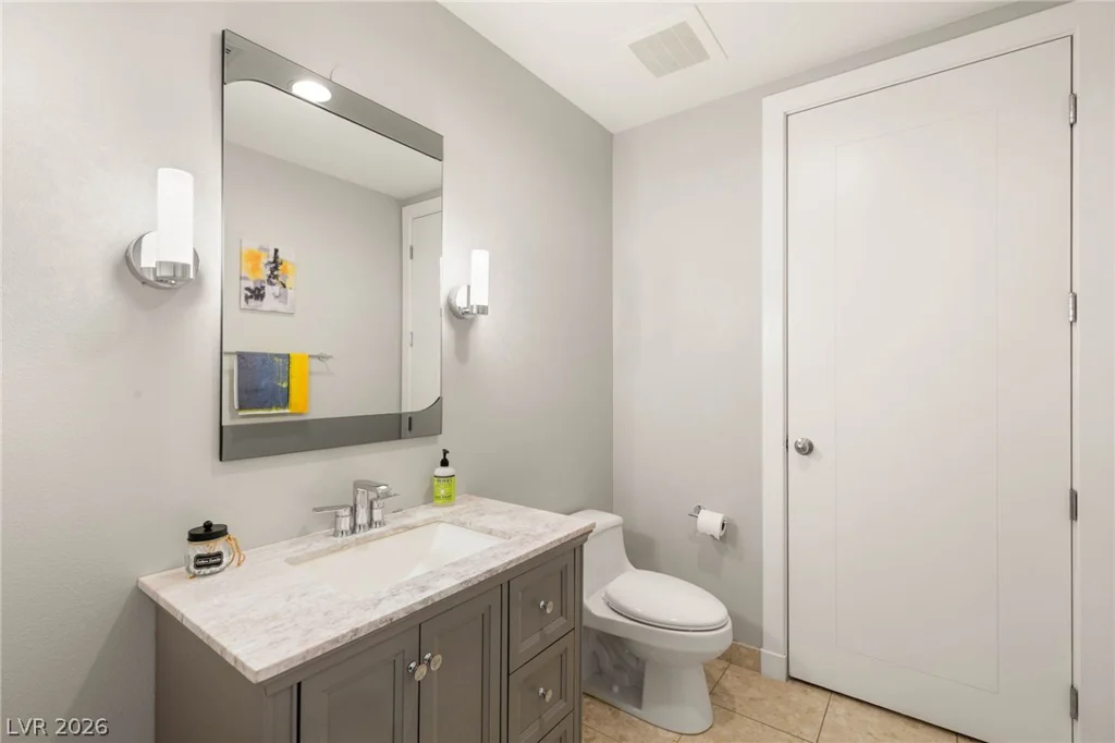 4575 Dean Martin, Las Vegas, NV 89103