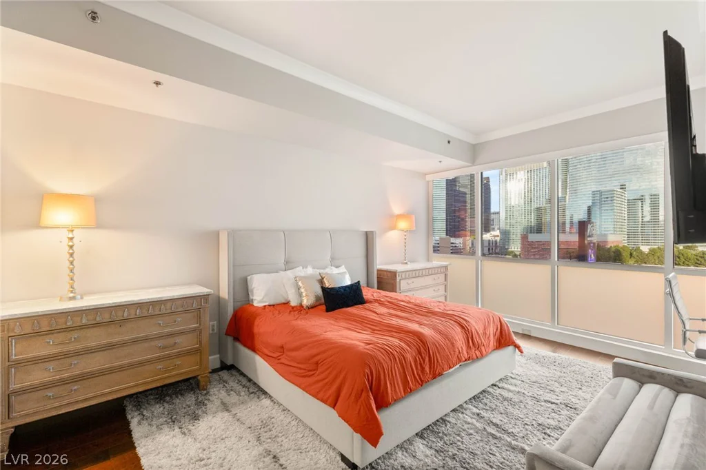 4575 Dean Martin, Las Vegas, NV 89103
