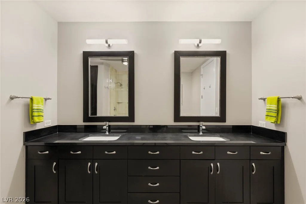 4575 Dean Martin, Las Vegas, NV 89103