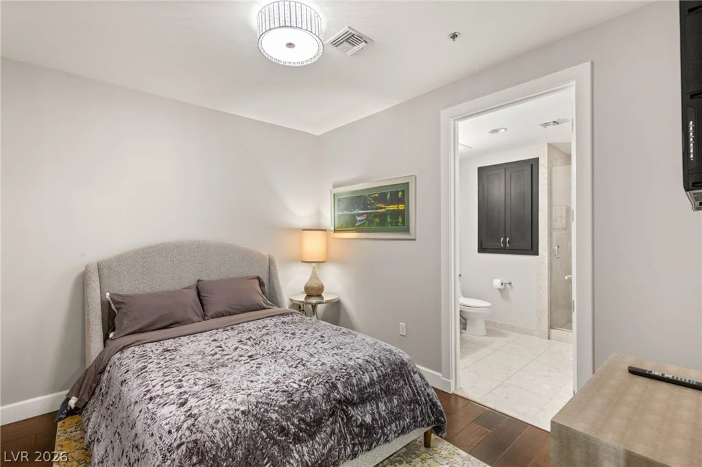 4575 Dean Martin, Las Vegas, NV 89103