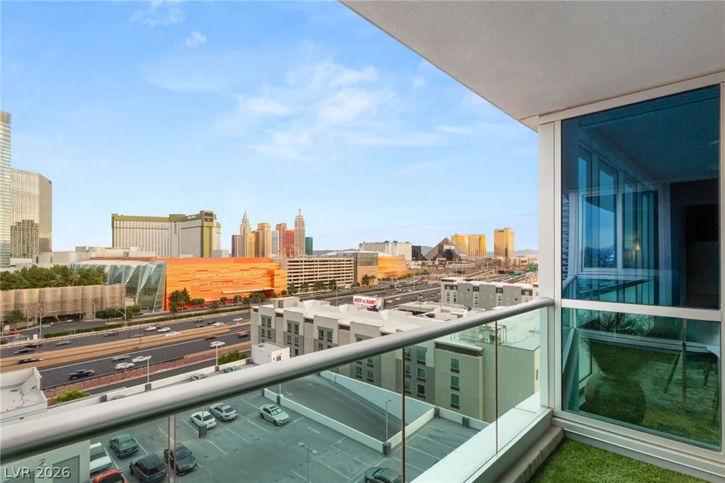 4575 Dean Martin, Las Vegas, NV 89103
