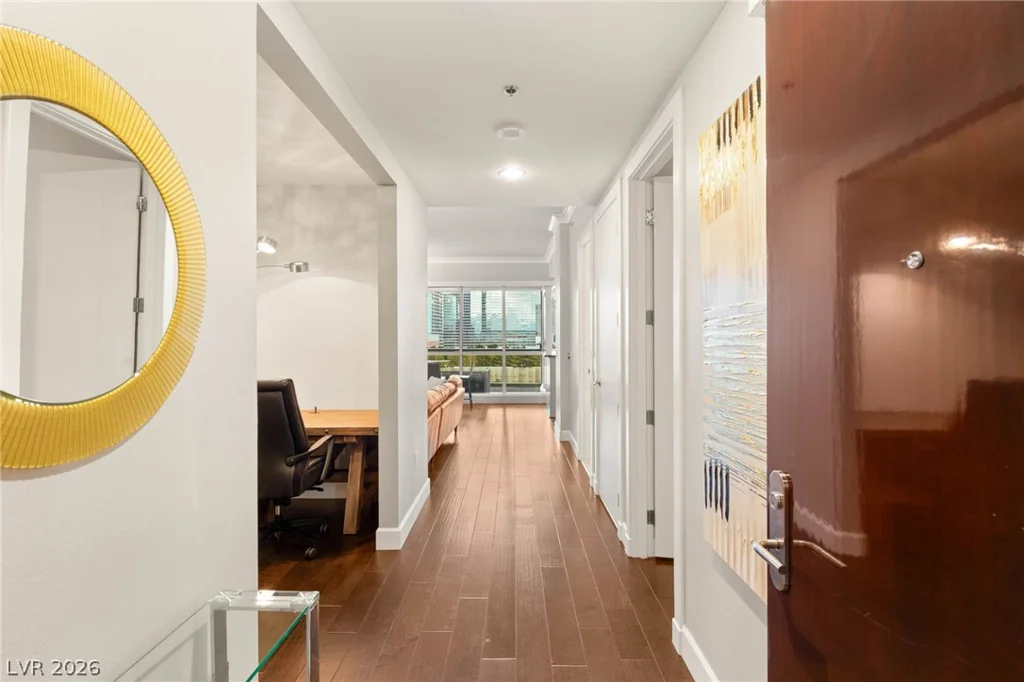 4575 Dean Martin, Las Vegas, NV 89103