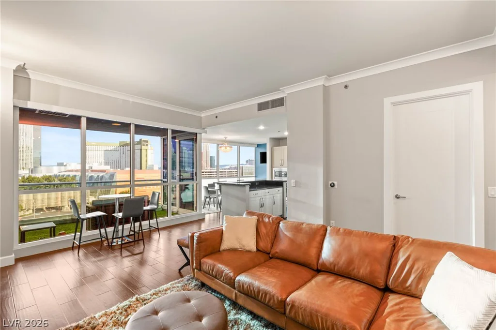 4575 Dean Martin, Las Vegas, NV 89103