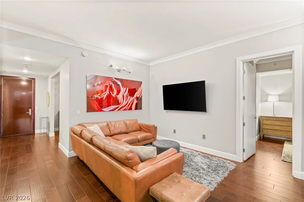 4575 Dean Martin, Las Vegas, NV 89103