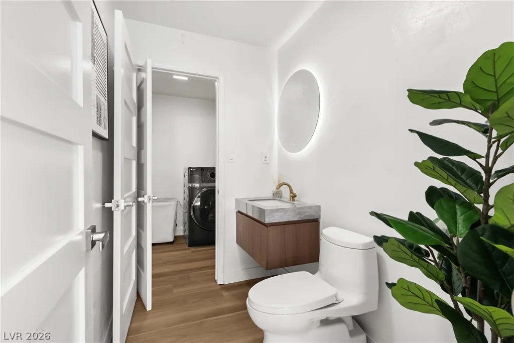 2106 Oakey, Las Vegas, NV 89102
