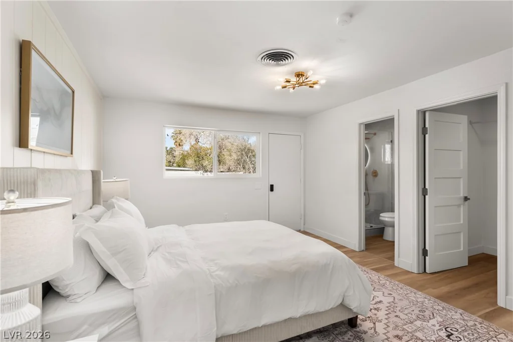 2106 Oakey, Las Vegas, NV 89102