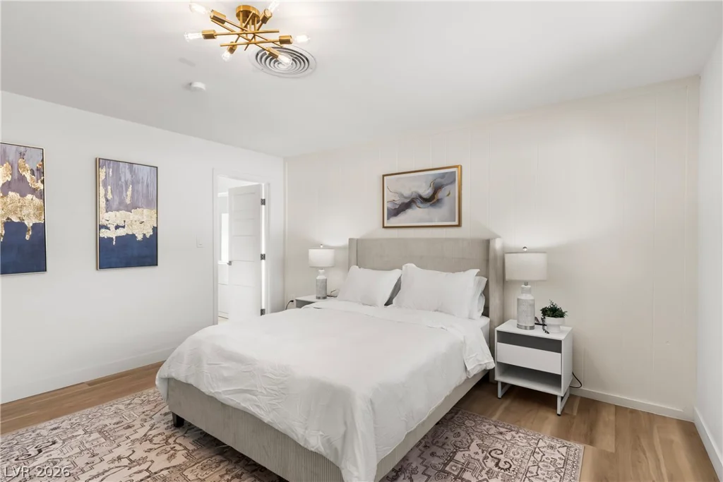 2106 Oakey, Las Vegas, NV 89102